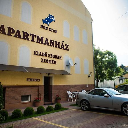 Bl Luxus Apartman Сегед Екстер'єр фото