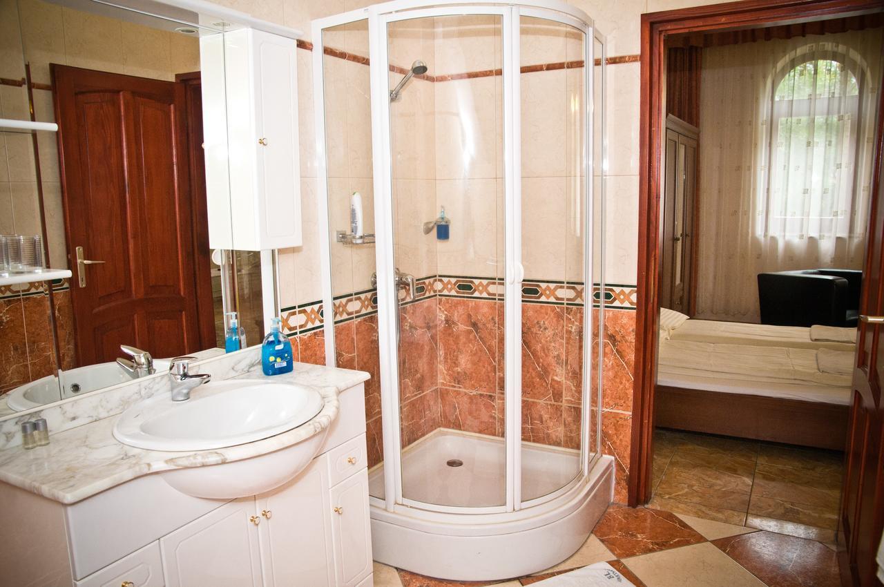 Bl Luxus Apartman Сегед Екстер'єр фото